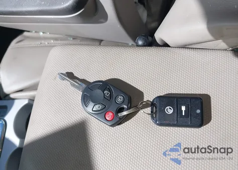 2011 Mercury Mariner Premier z USA, uszkodzony, nr VIN 4M2CN9HG5BKJ02870